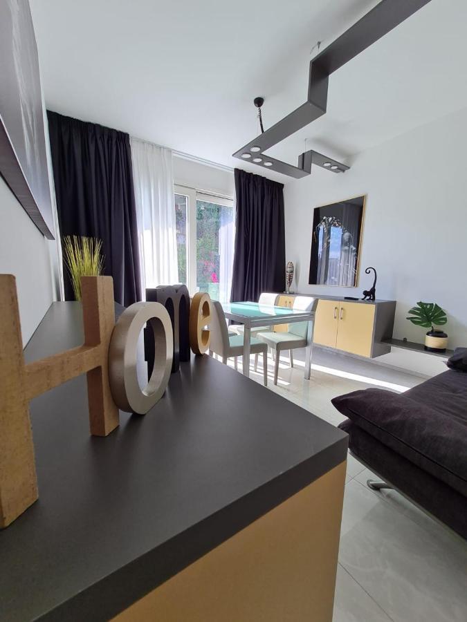 Апартаменты Minerva Luxury Town Center , Pool And Parking Таормина Экстерьер фото